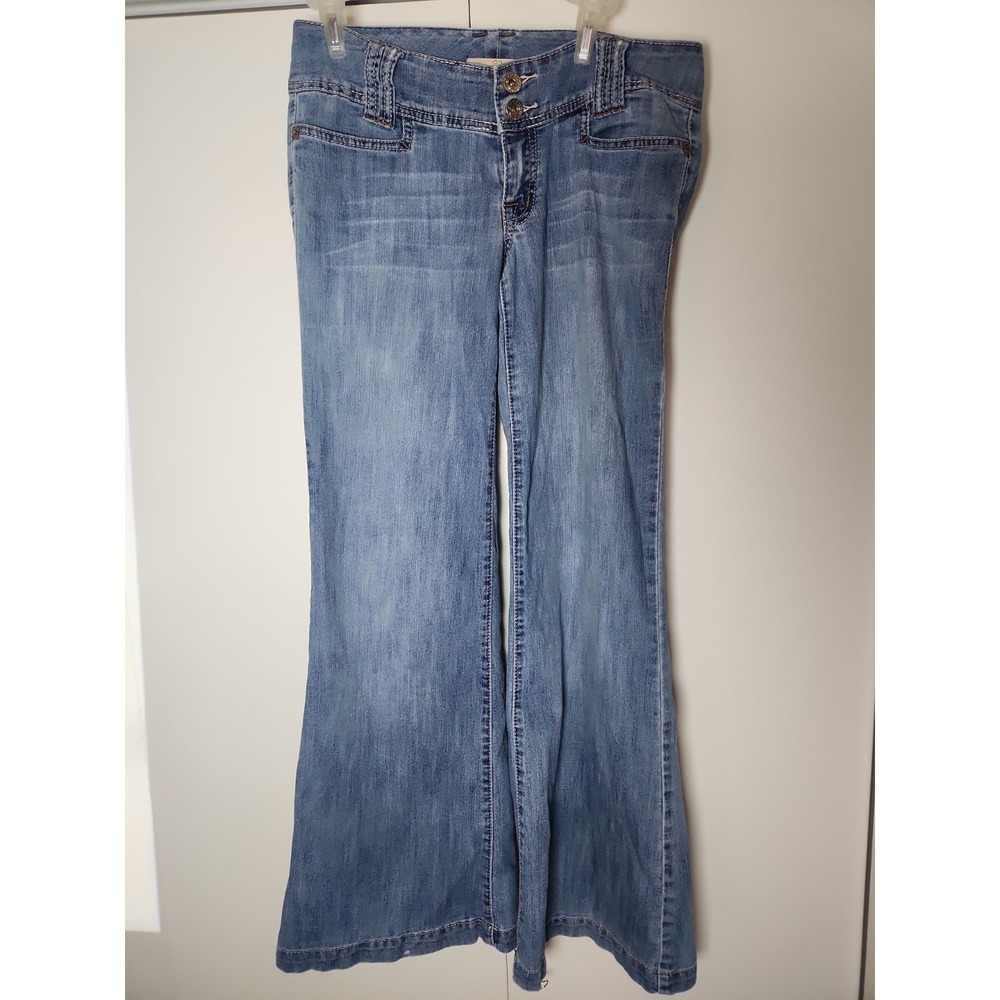 Refuge Low Rise Flare Jeans Medium Wash Denim Retro Bell Bottom Size 5/27